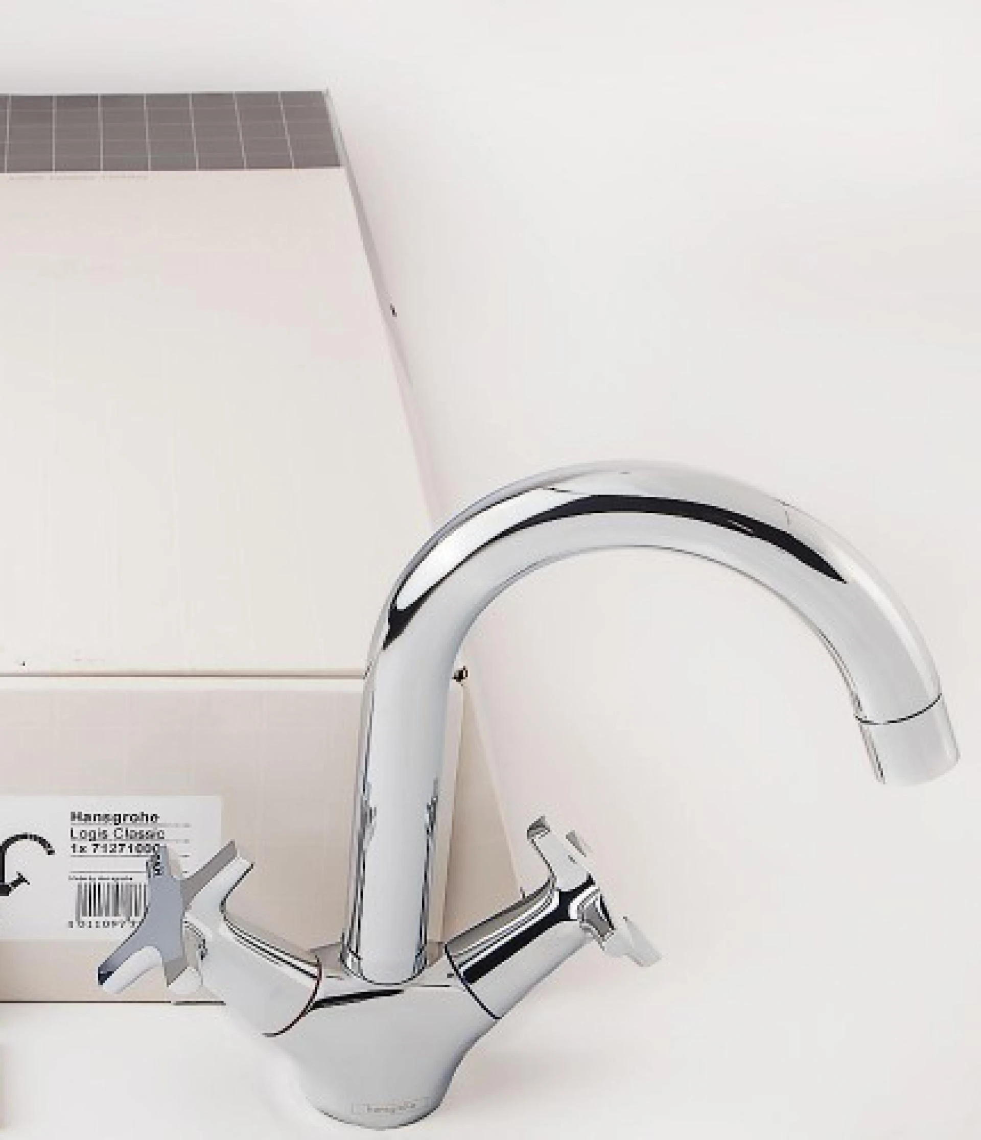 Фото - Смеситель Hansgrohe Logis Classic 71271000 для раковины - Hansgrohe