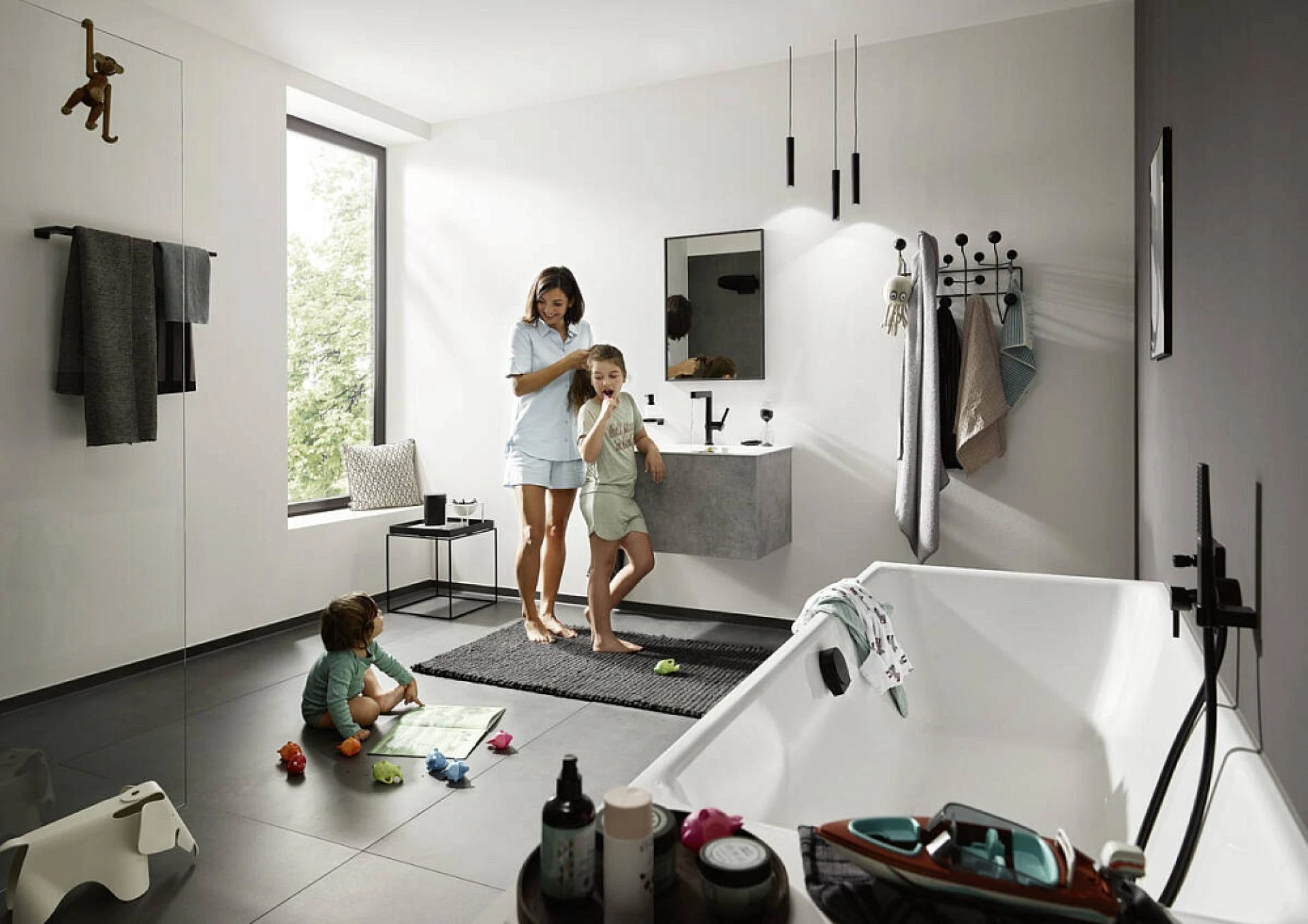 Фото - Смеситель для раковины Hansgrohe Finoris 230 76063670, матовый черный - Hansgrohe