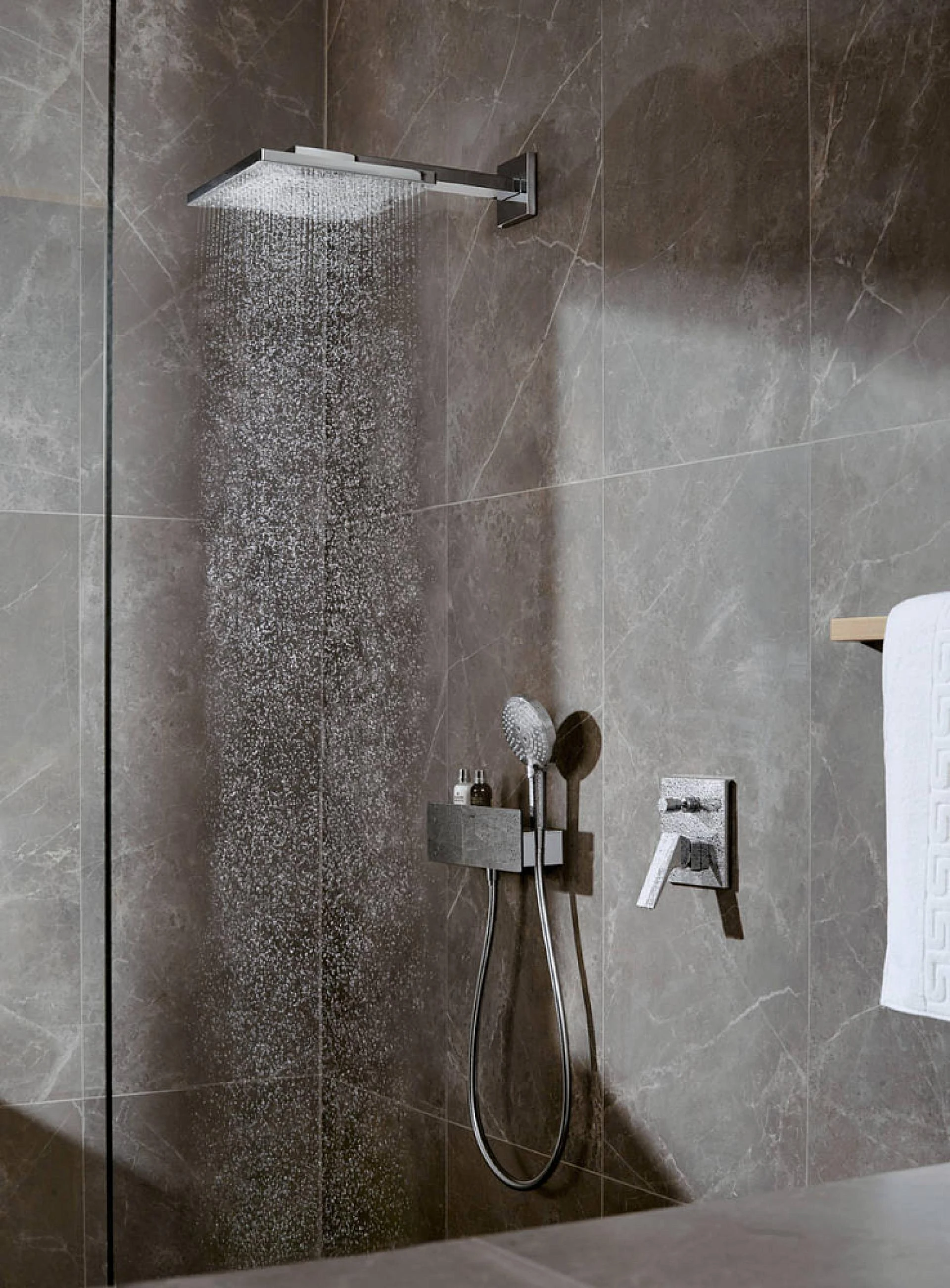 Фото - Тропический душ Hansgrohe Raindance E 300 1jet 26238000, хром - Hansgrohe