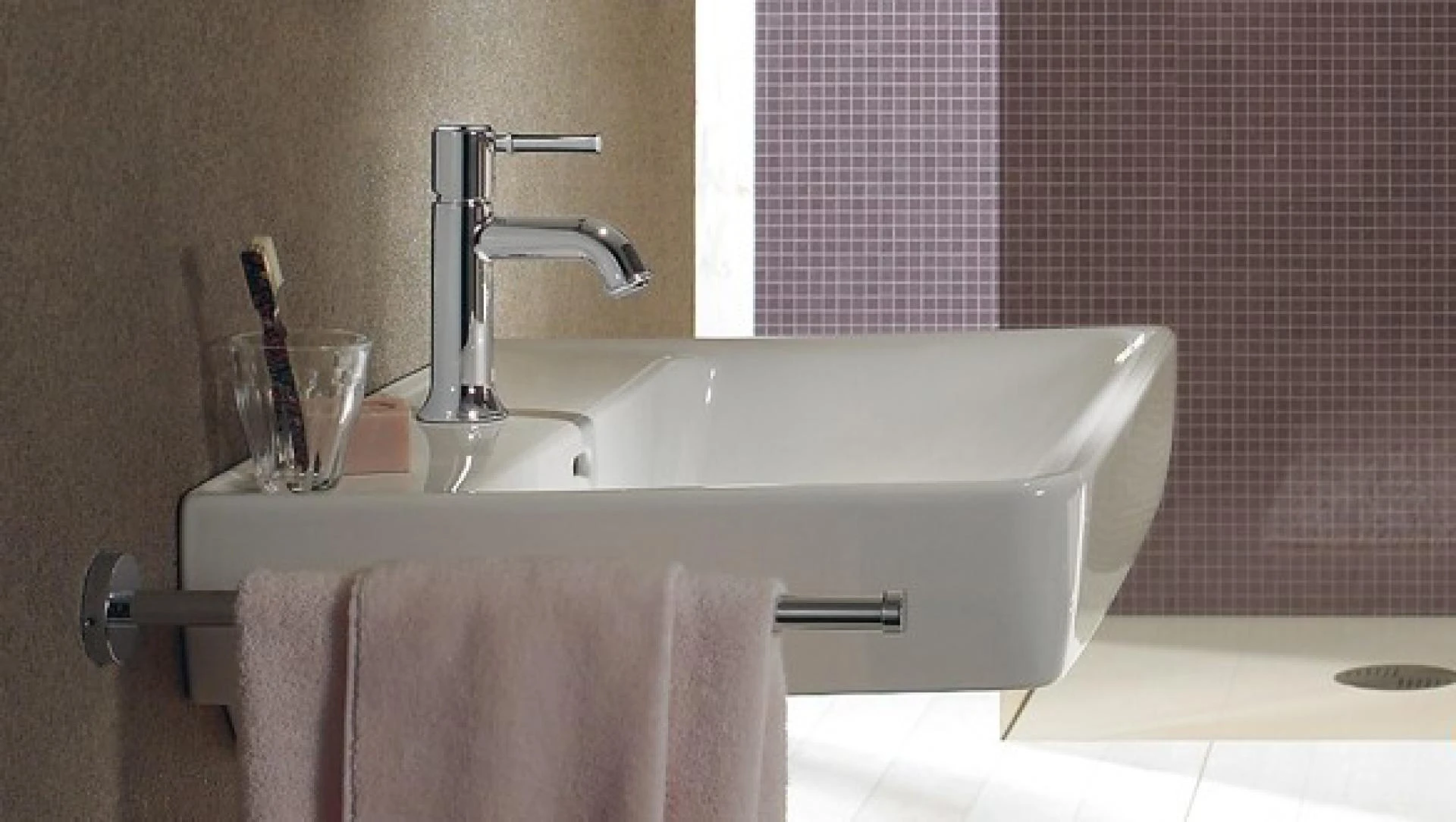 Фото - Смеситель Hansgrohe Talis Classic 14111000 для раковины - Hansgrohe